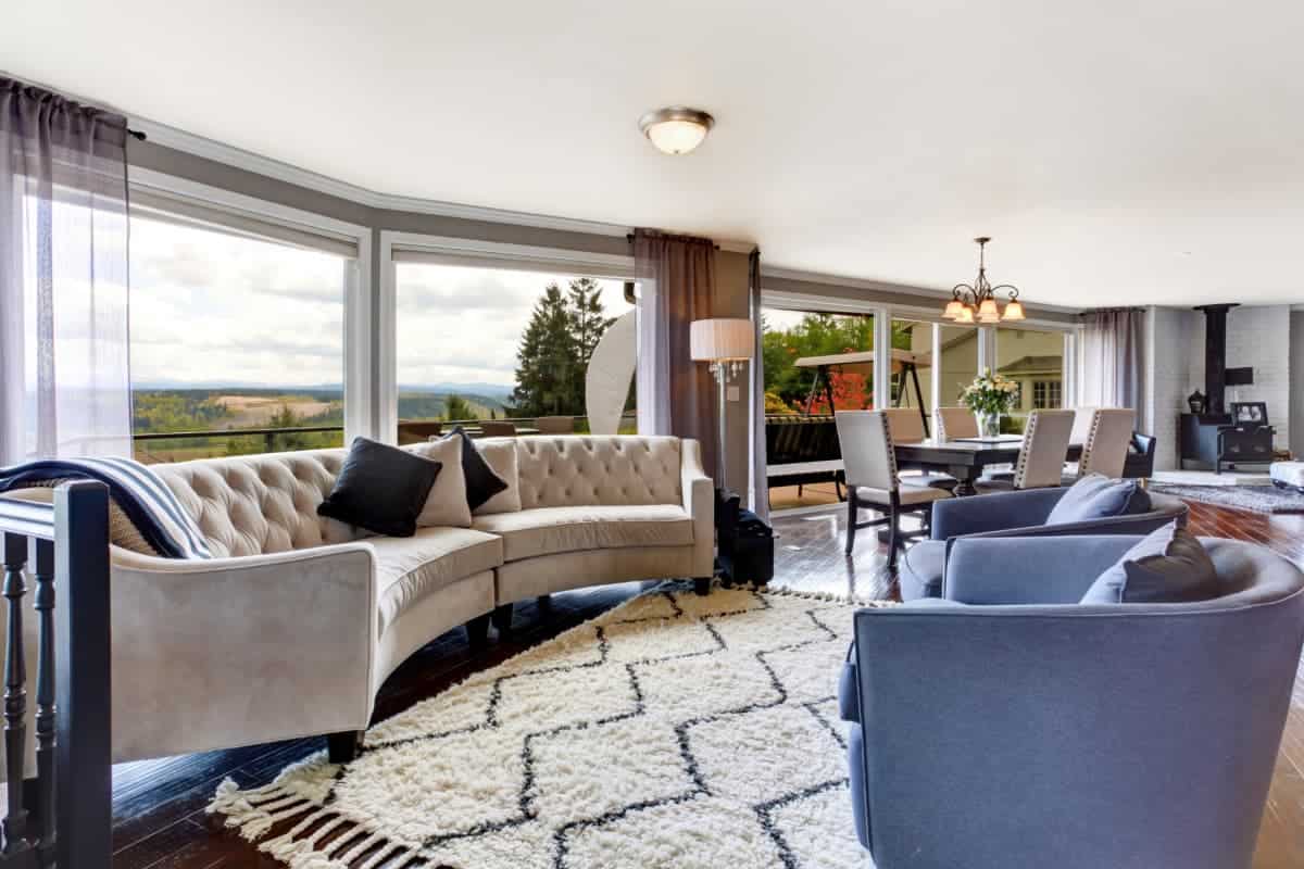 How to keep sofa from sliding on hardwood floors？缩略图