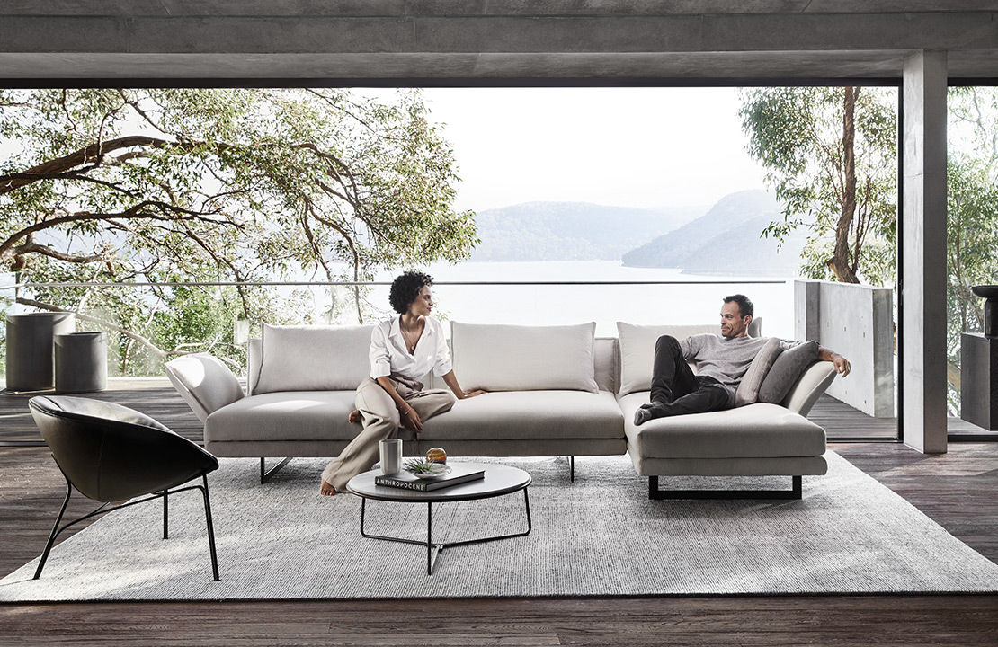 What color sofa should I buy?缩略图